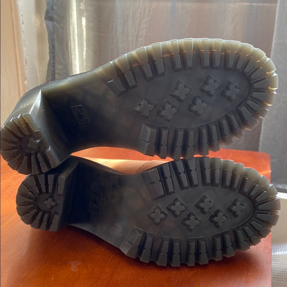 Dr. Martens Cordelia Tan Leather Platform Heels Women's US 8 UK 6 - Picture 7 of 11